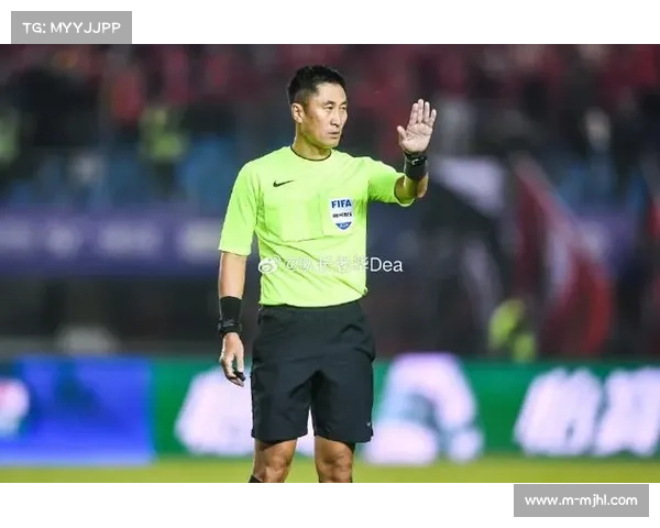 世预赛亚洲区第四阶段伊拉克1-0印尼 中国裁判马宁执法引发争议 世预赛亚洲区第四阶段伊拉克1-0印尼 中国裁判马宁执法引发争议